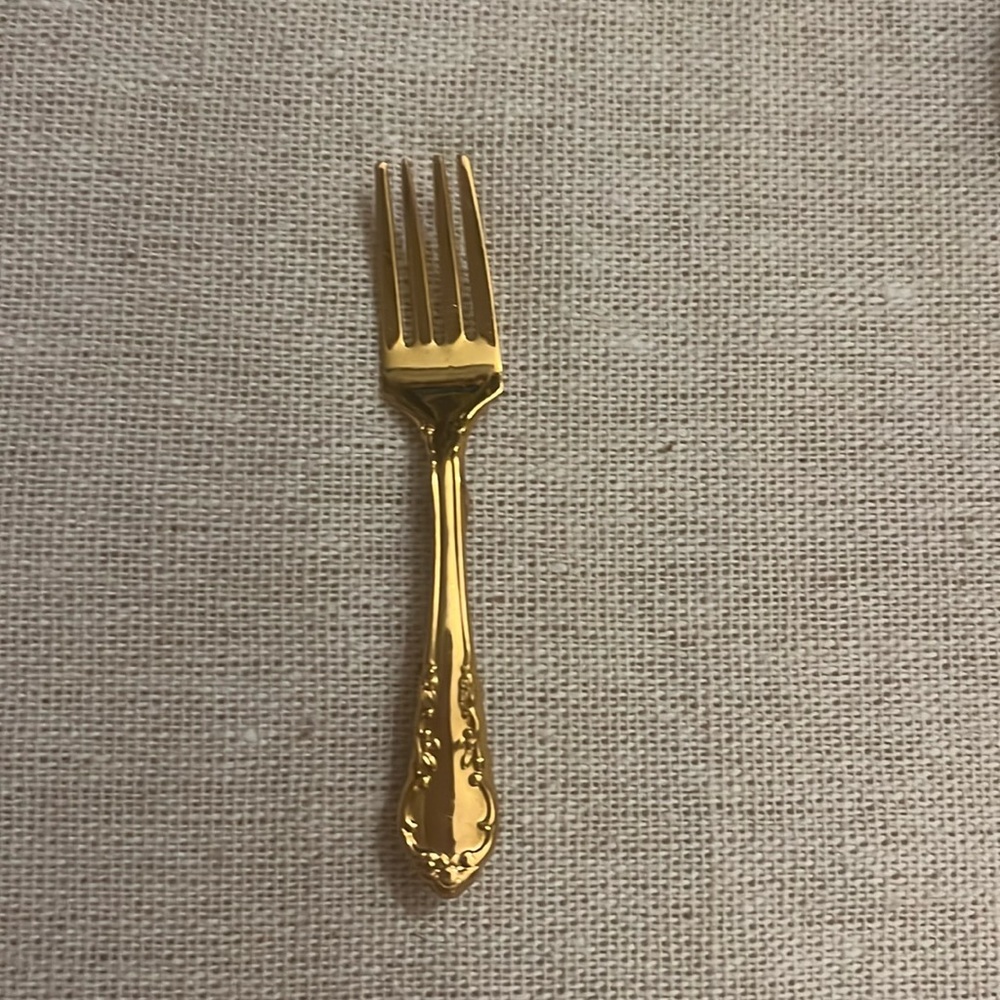 Gold fork pin